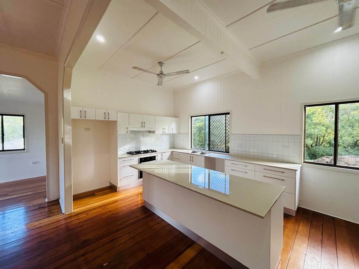 60 Brown Road, Lake Eacham For Sale by Farmbuy.com - image 7
