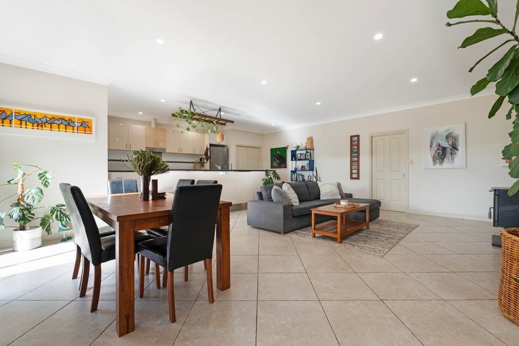 19 Summervista Boulevard, Kingscote For Sale by Farmbuy.com - image 10
