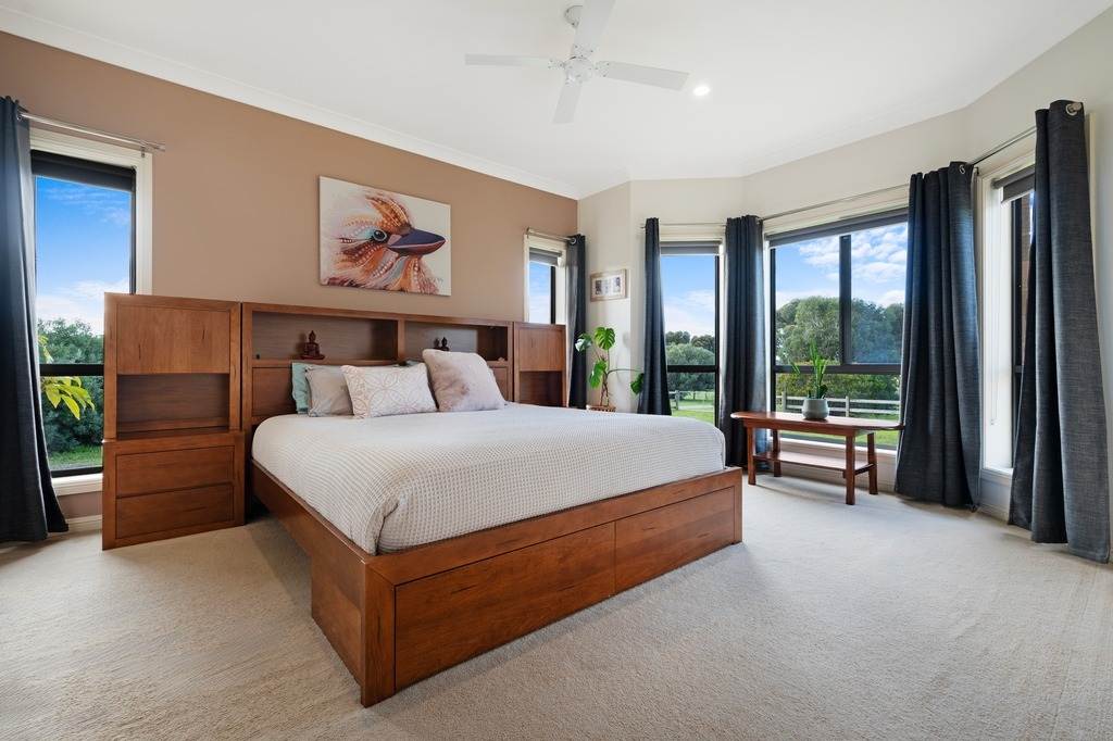 19 Summervista Boulevard, Kingscote For Sale by Farmbuy.com - image 16