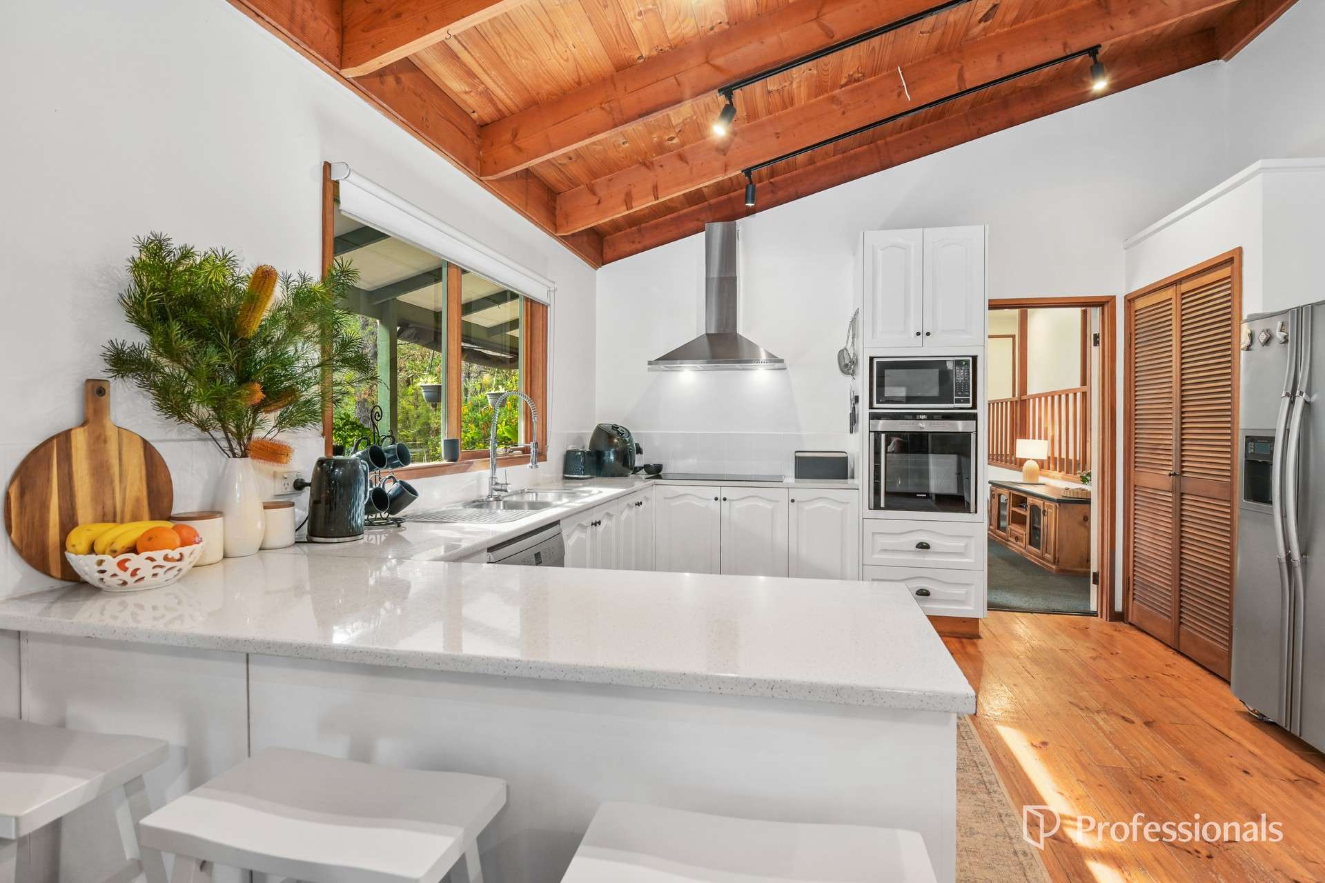 195 Glenview Road, Launching Place For Sale by Farmbuy.com - image 3