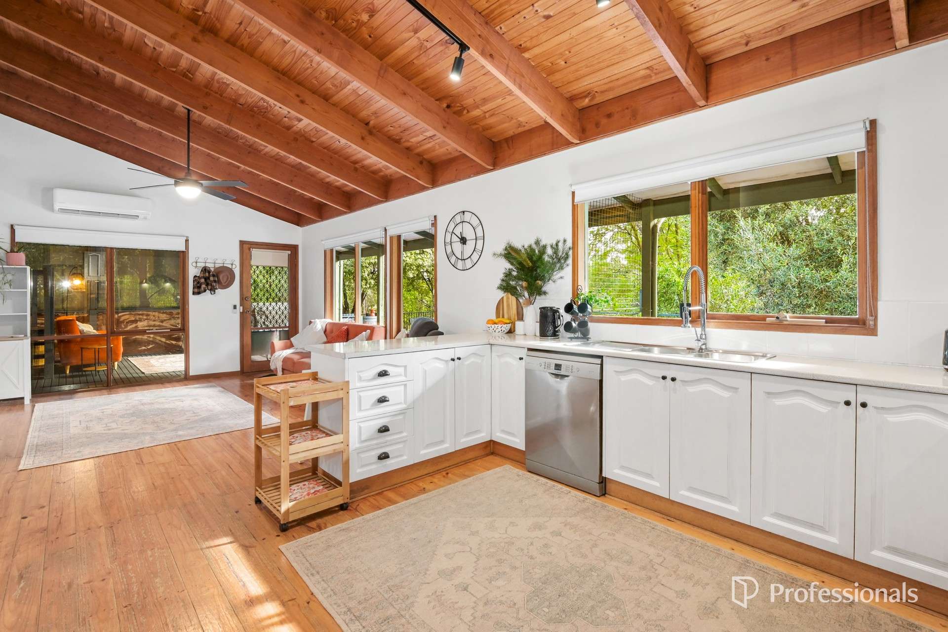 195 Glenview Road, Launching Place For Sale by Farmbuy.com - image 8