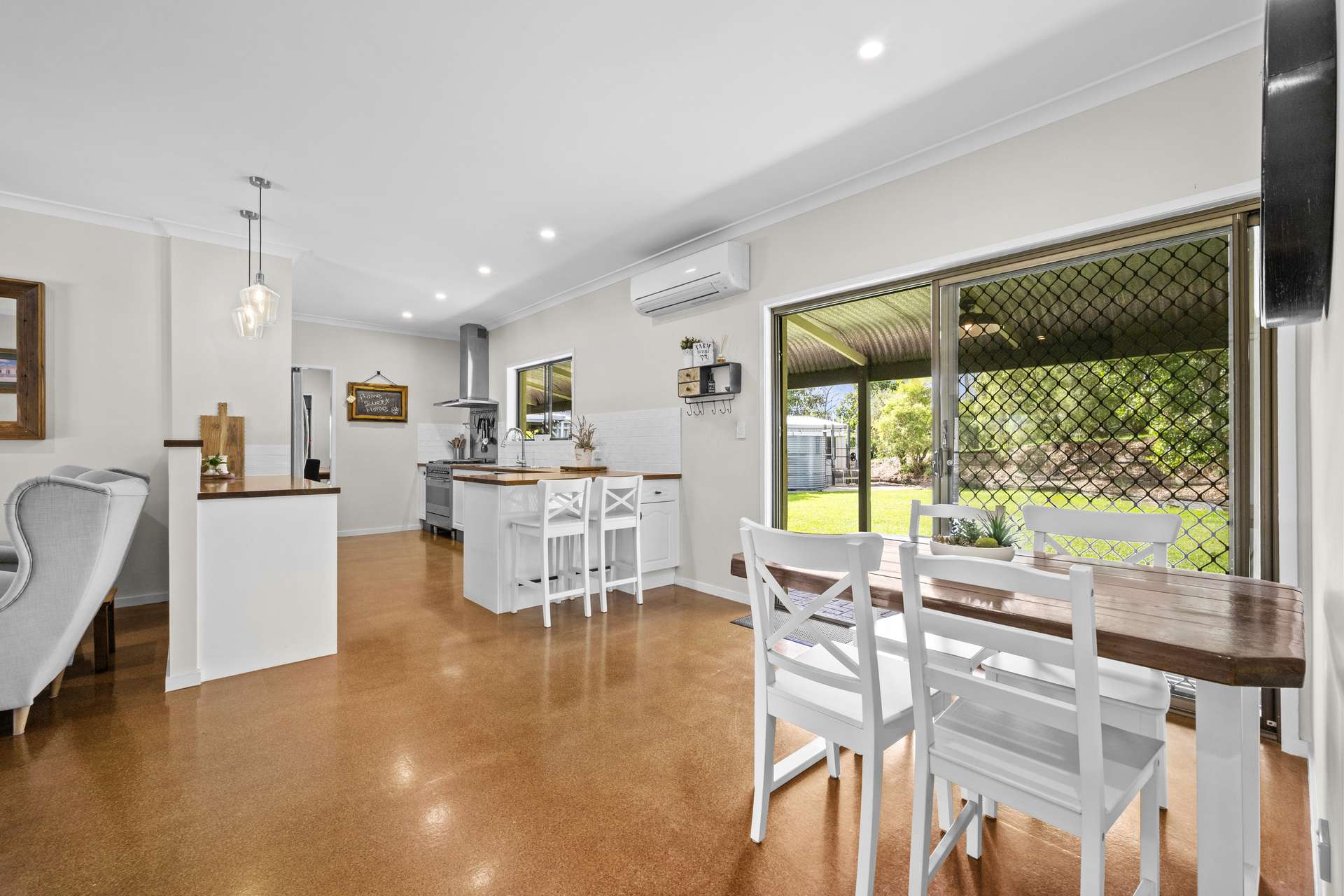 27 Westbourne Drive, Wights Mountain For Sale by Farmbuy.com - image 5