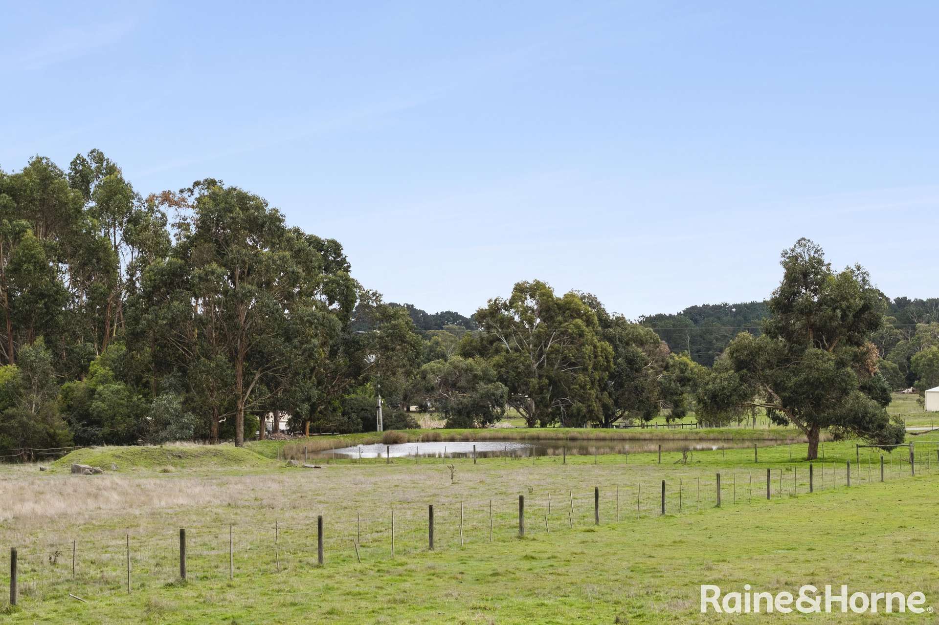 96 Baynton Road, Kyneton For Sale by Farmbuy.com - image 22