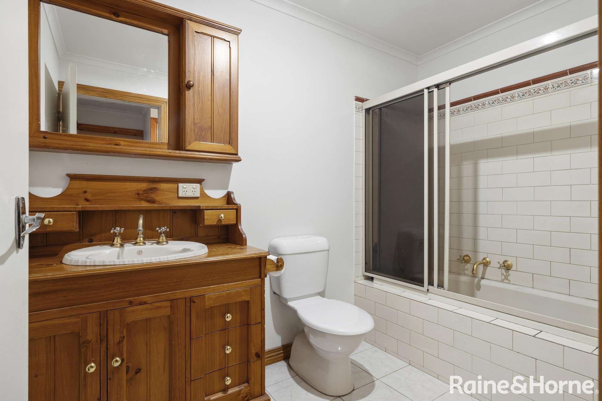 96 Baynton Road, Kyneton For Sale by Farmbuy.com - image 13
