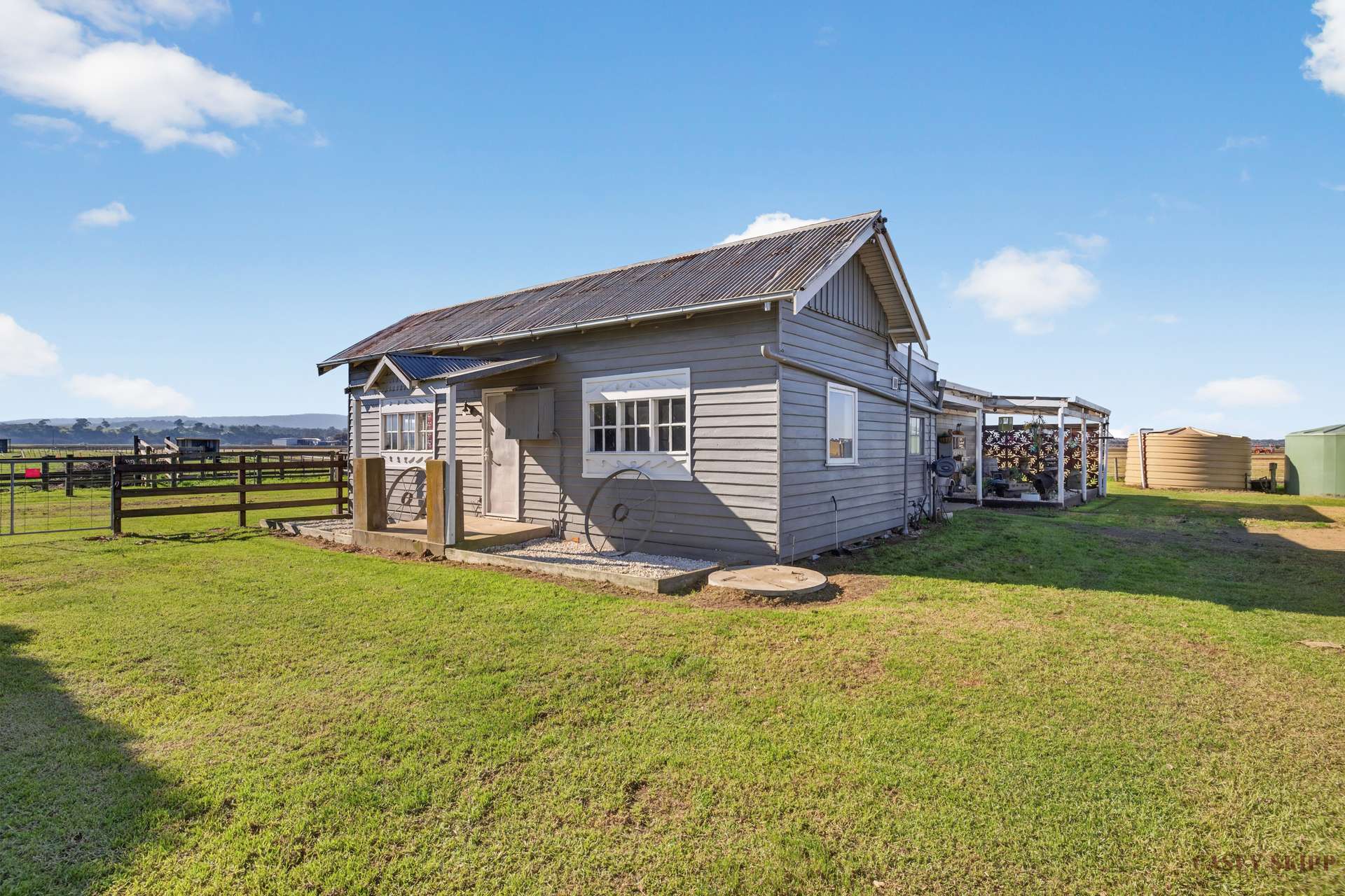 70 Settlement Road, Lindenow For Sale by Farmbuy.com - image 1