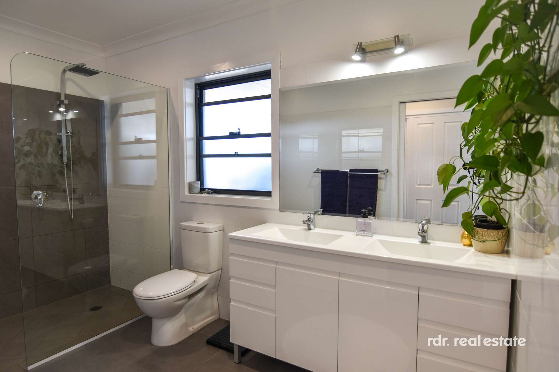 23 Clancys Drive, Inverell For Sale by Farmbuy.com - image 9