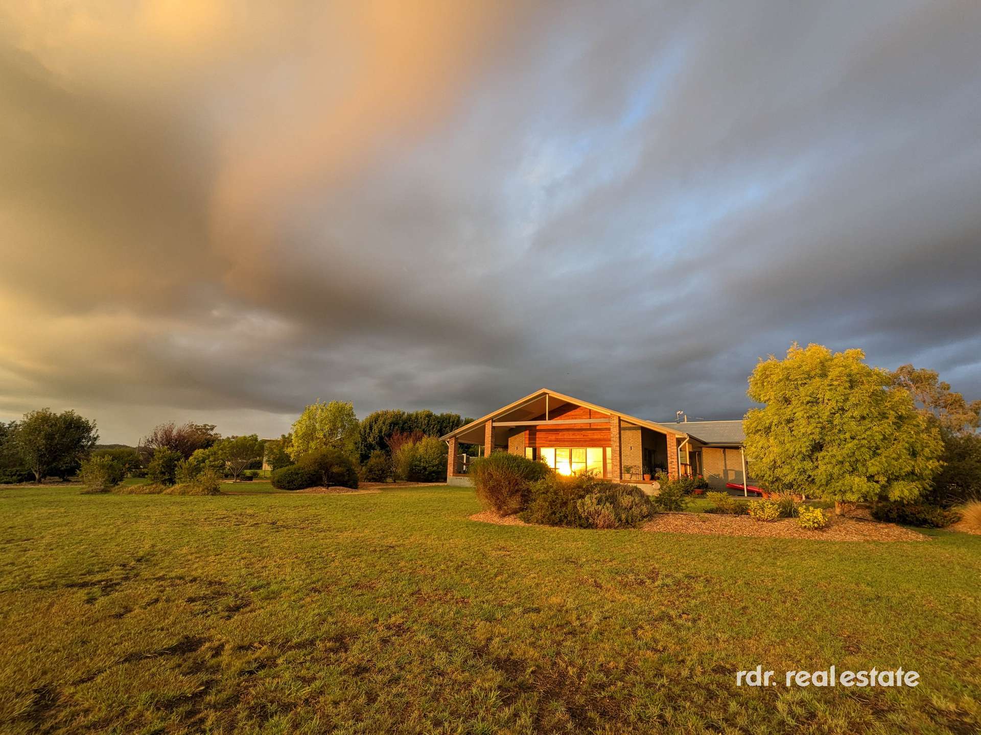23 Clancys Drive, Inverell For Sale by Farmbuy.com - image 33