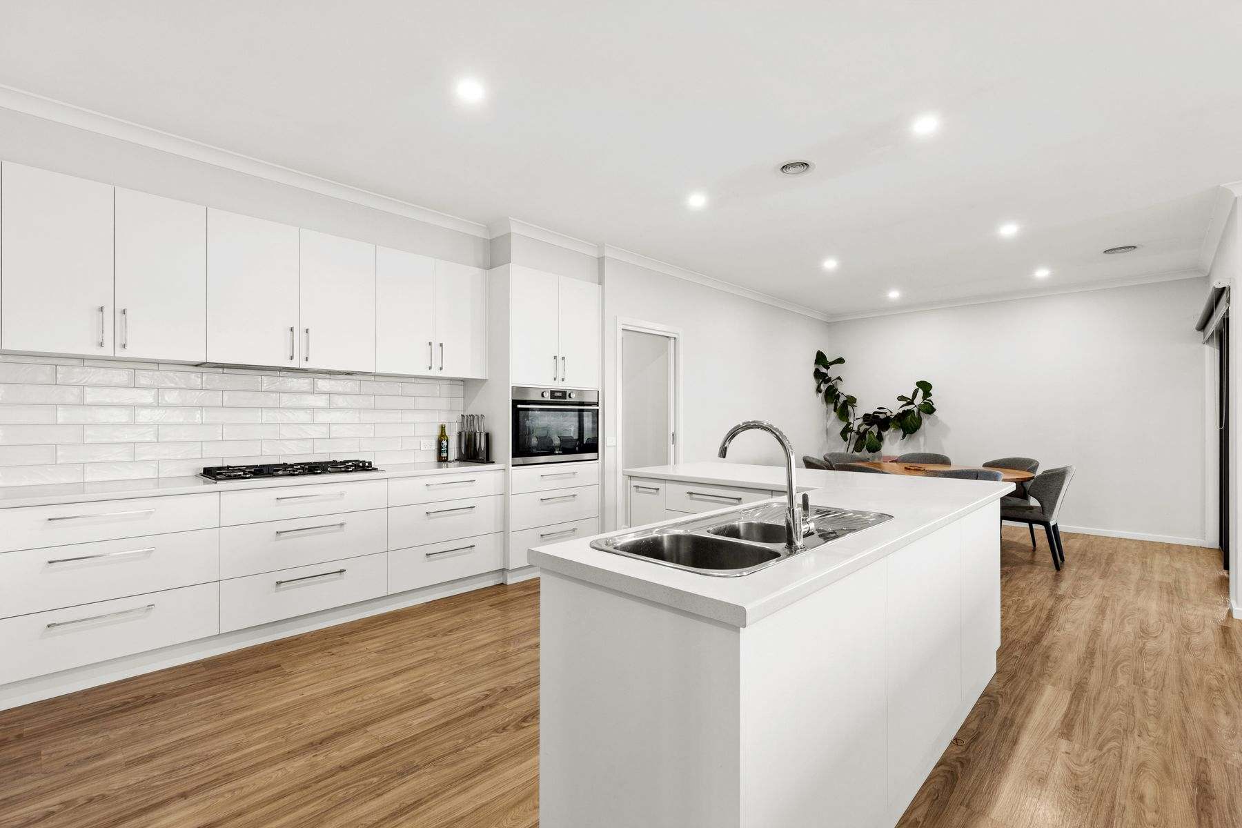3 Cleeland Street, Gunbower For Sale by Farmbuy.com - image 4