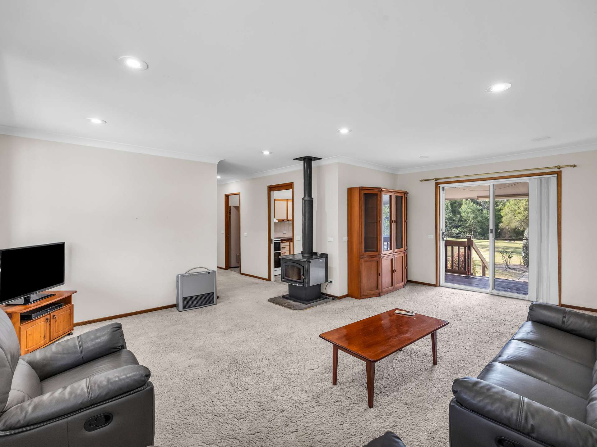15-17 Avernus Street, Cobargo For Sale by Farmbuy.com - image 4