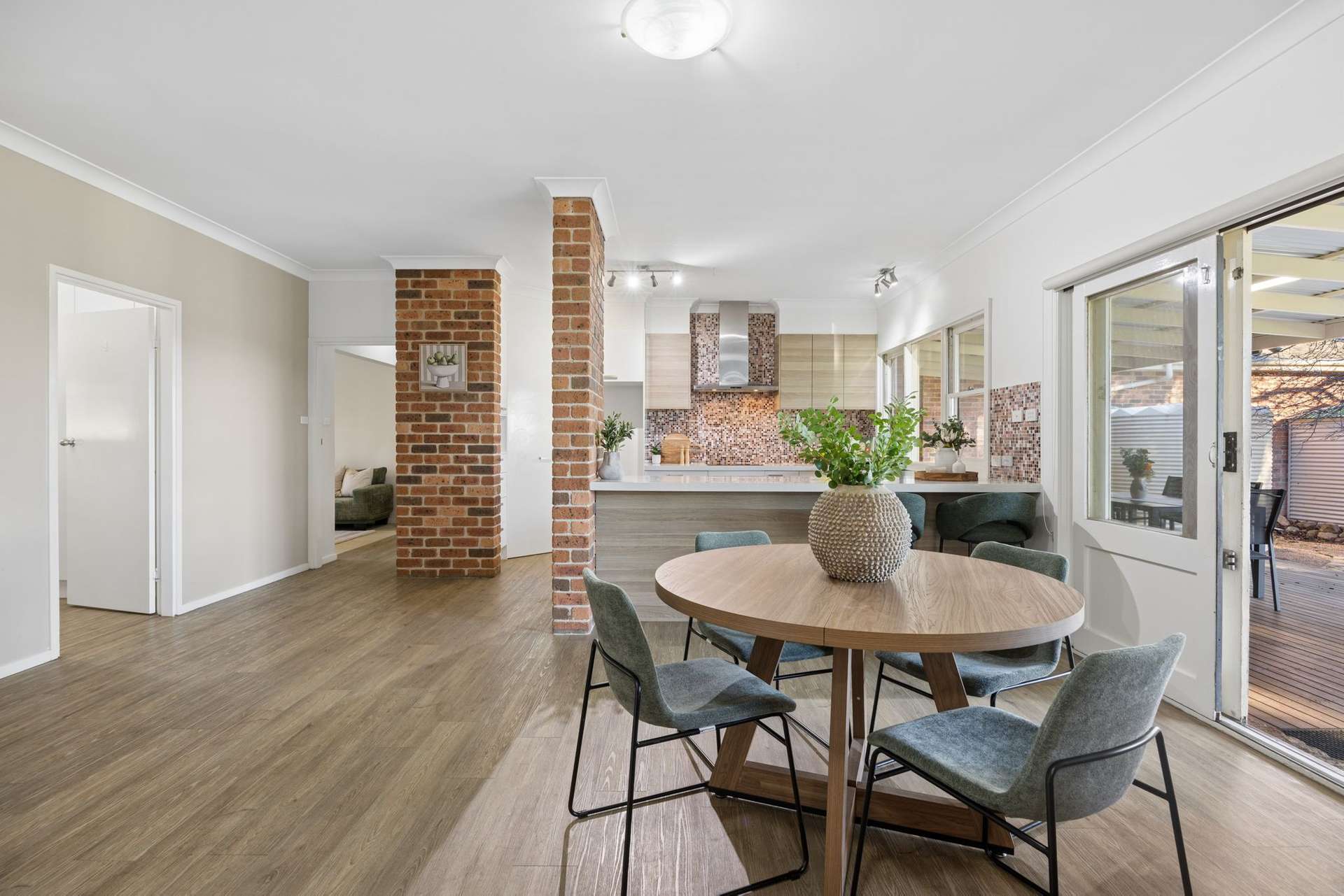 "Windamere", 11 Shearsby Crescent, Yass Auction by Farmbuy.com - image 11