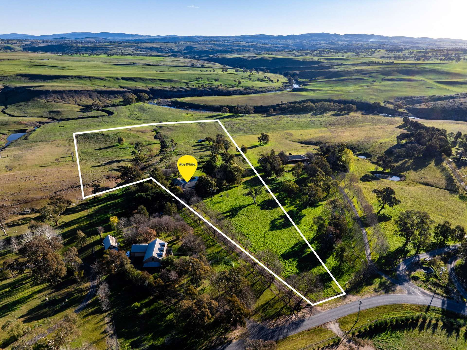"Windamere", 11 Shearsby Crescent, Yass Auction by Farmbuy.com - image 3