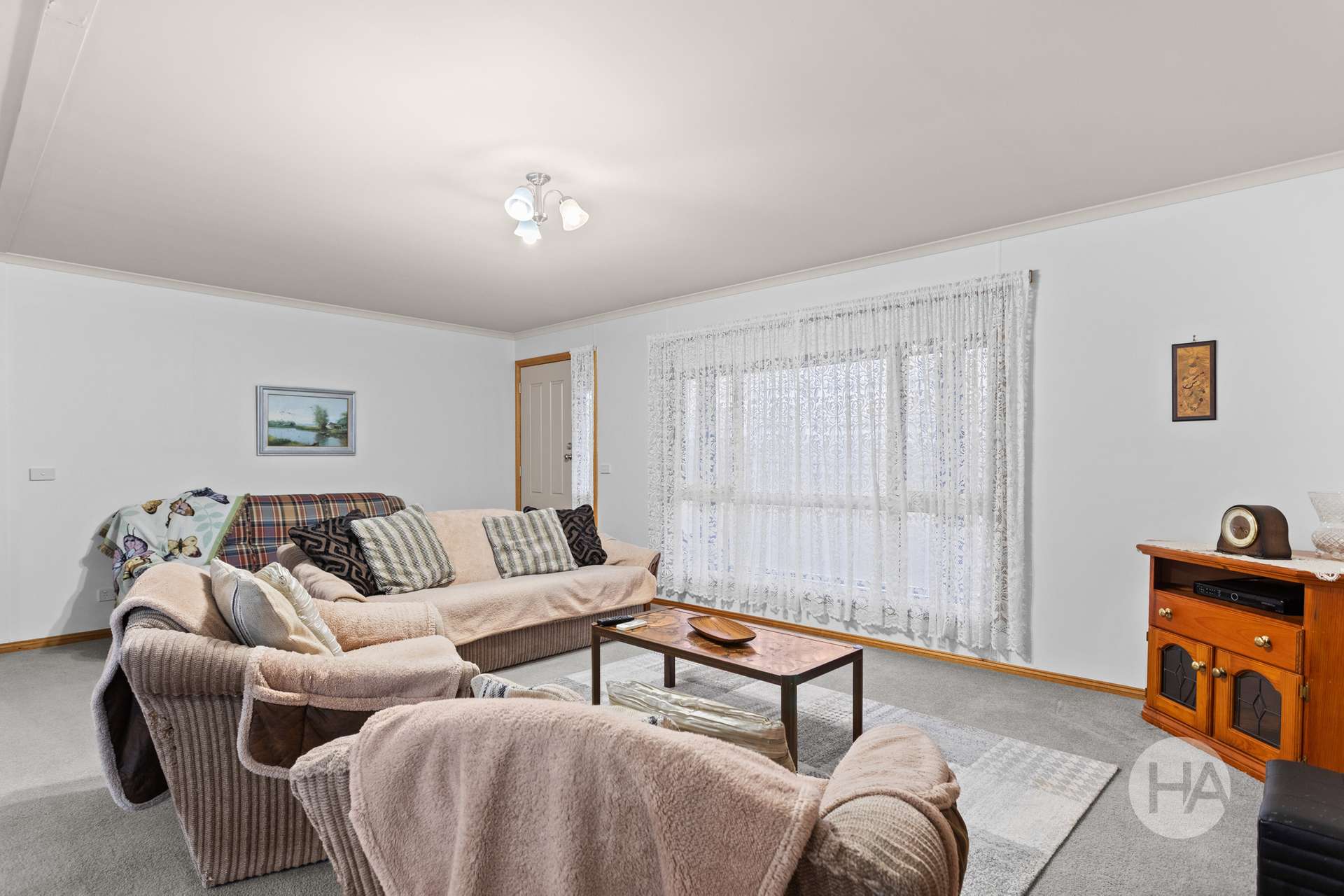 18 Raymond Street, Somerville For Sale by Farmbuy.com - image 18