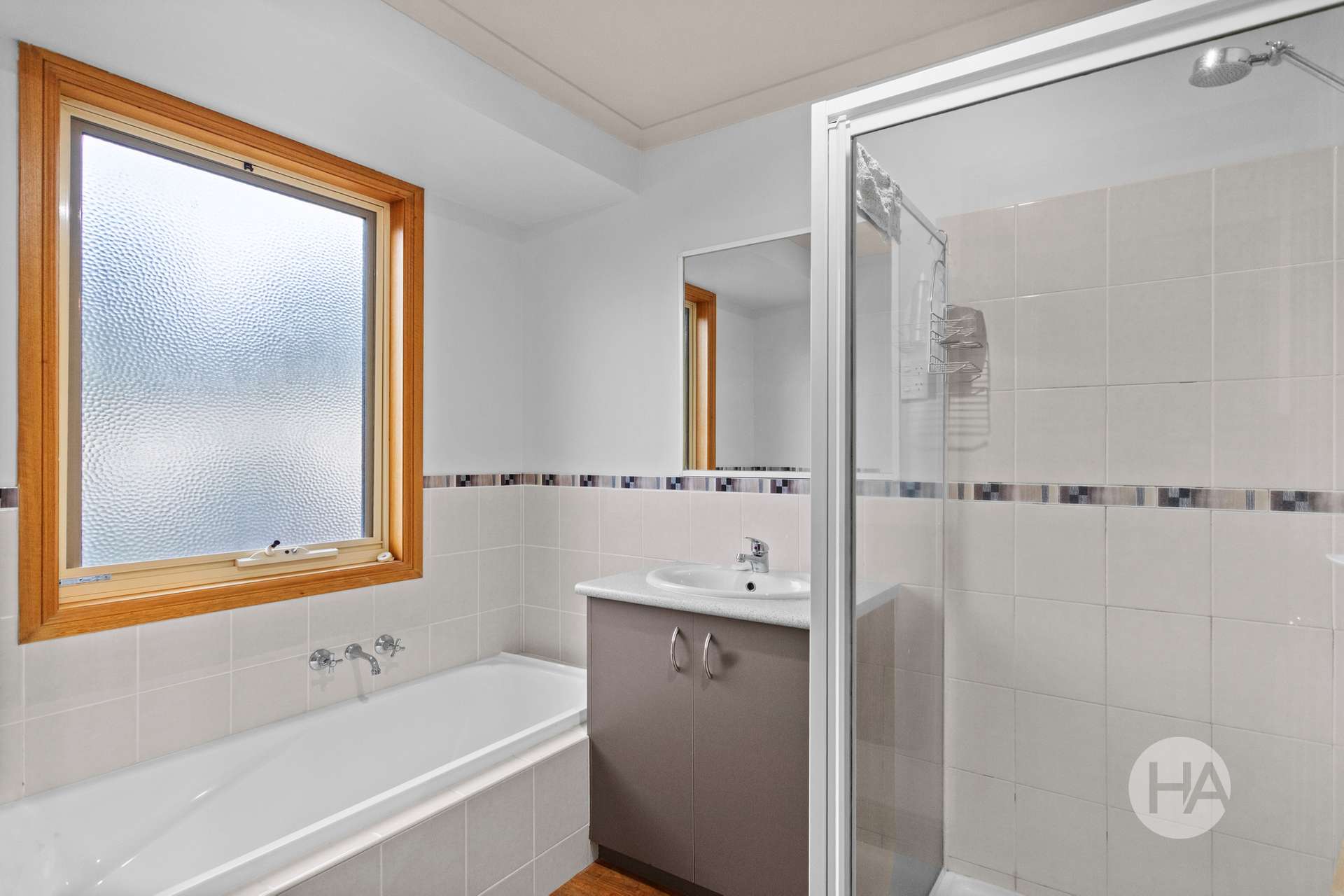 18 Raymond Street, Somerville For Sale by Farmbuy.com - image 20