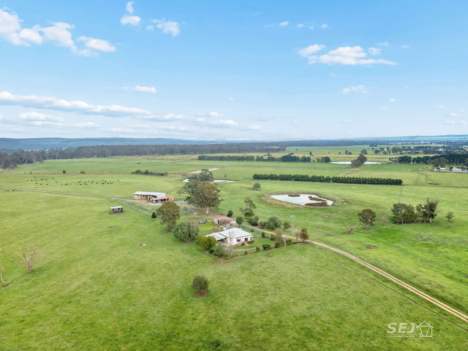 596 Settlement Road, Kilmany For Sale by Farmbuy.com - image 12