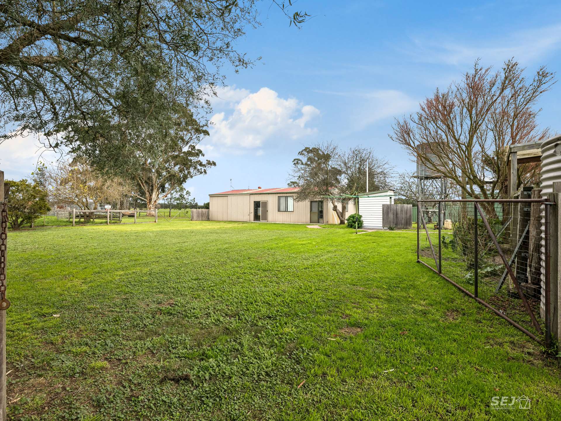596 Settlement Road, Kilmany For Sale by Farmbuy.com - image 20