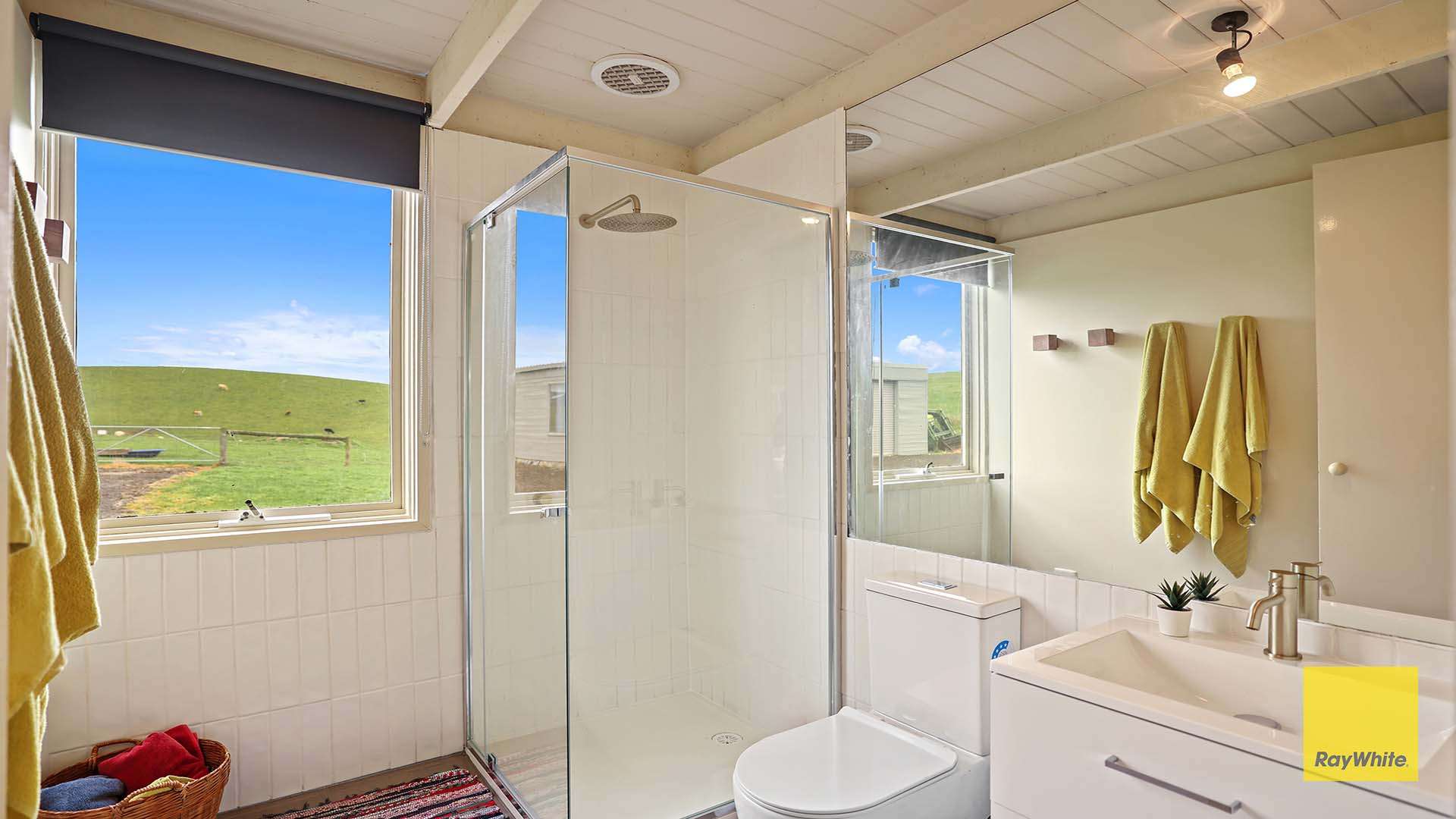 890 Harding Lawson Road, Fish Creek For Sale by Farmbuy.com - image 13