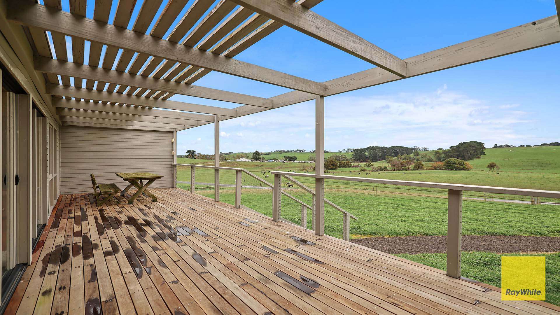 890 Harding Lawson Road, Fish Creek For Sale by Farmbuy.com - image 17