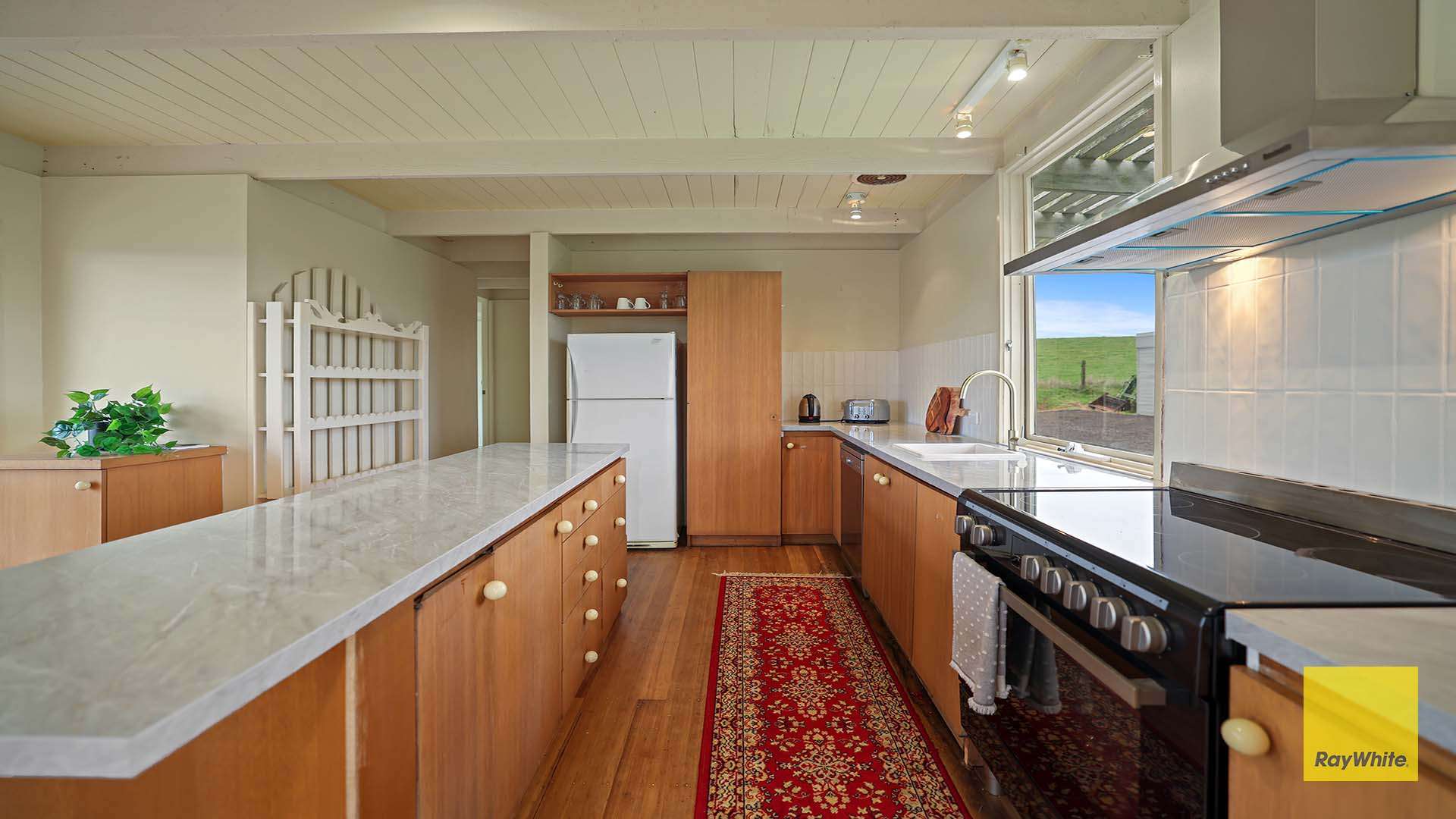 890 Harding Lawson Road, Fish Creek For Sale by Farmbuy.com - image 4