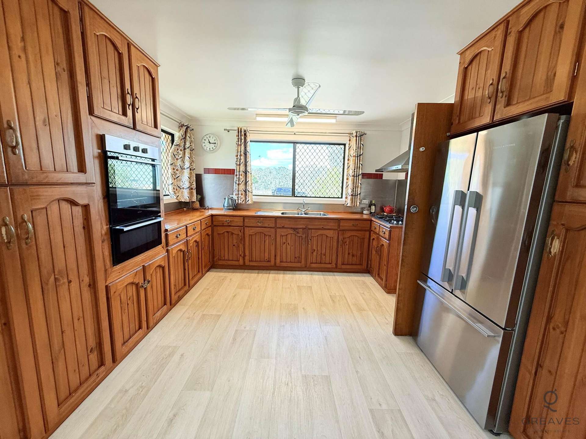11 Rustic Road, Sharon For Sale by Farmbuy.com - image 5