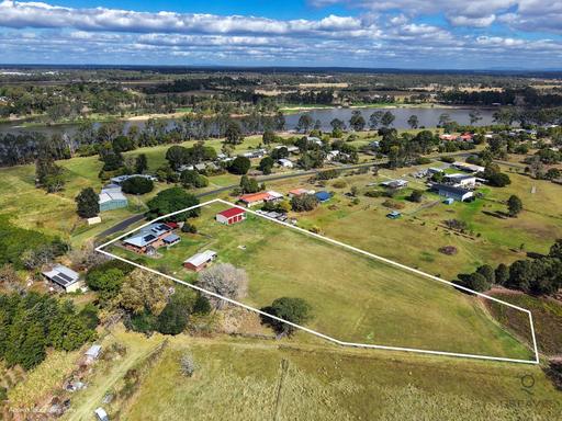 11 Rustic Road, Sharon QLD 4670