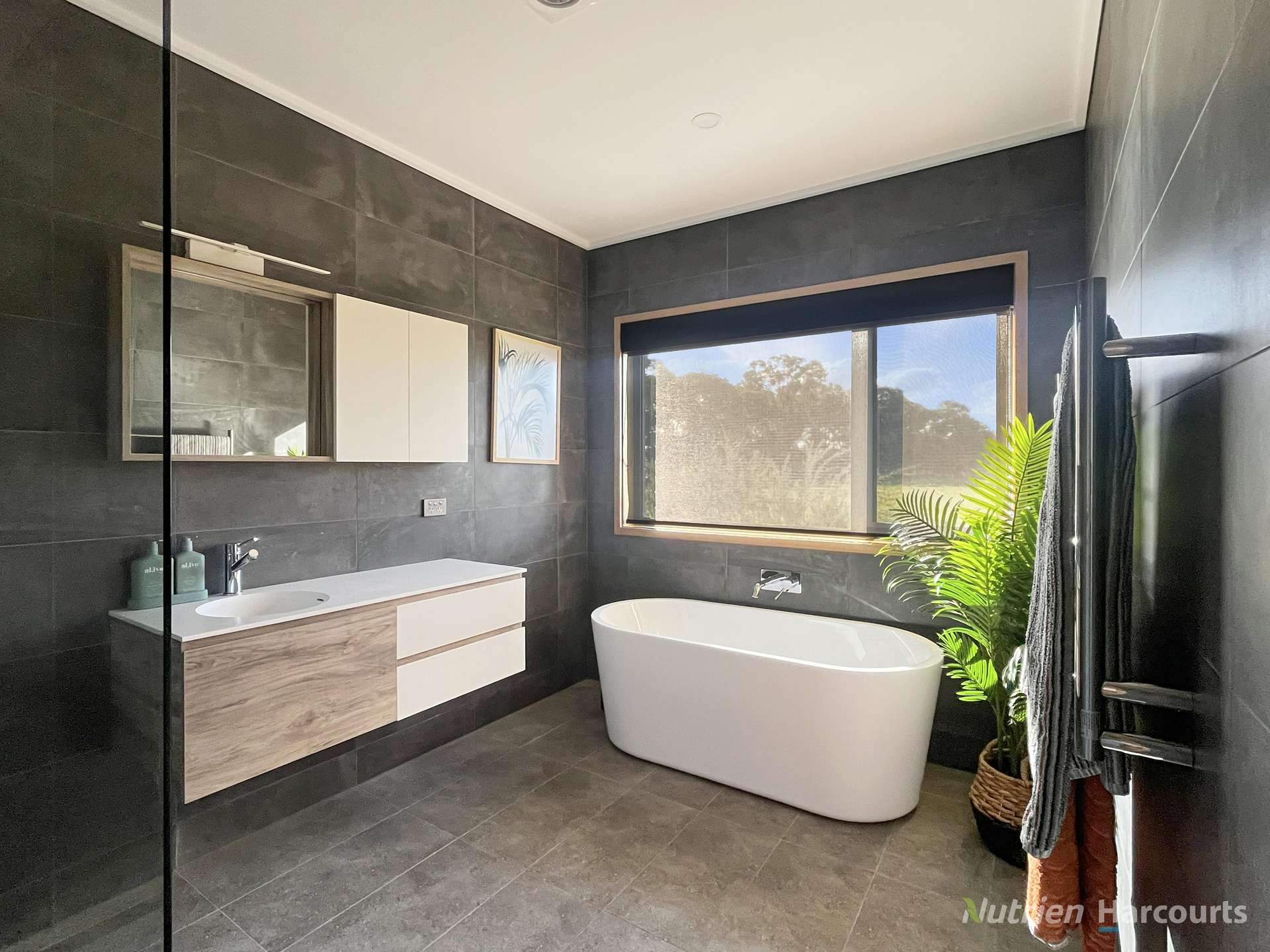175 Landrigan Road, Carisbrook For Sale by Farmbuy.com - image 12
