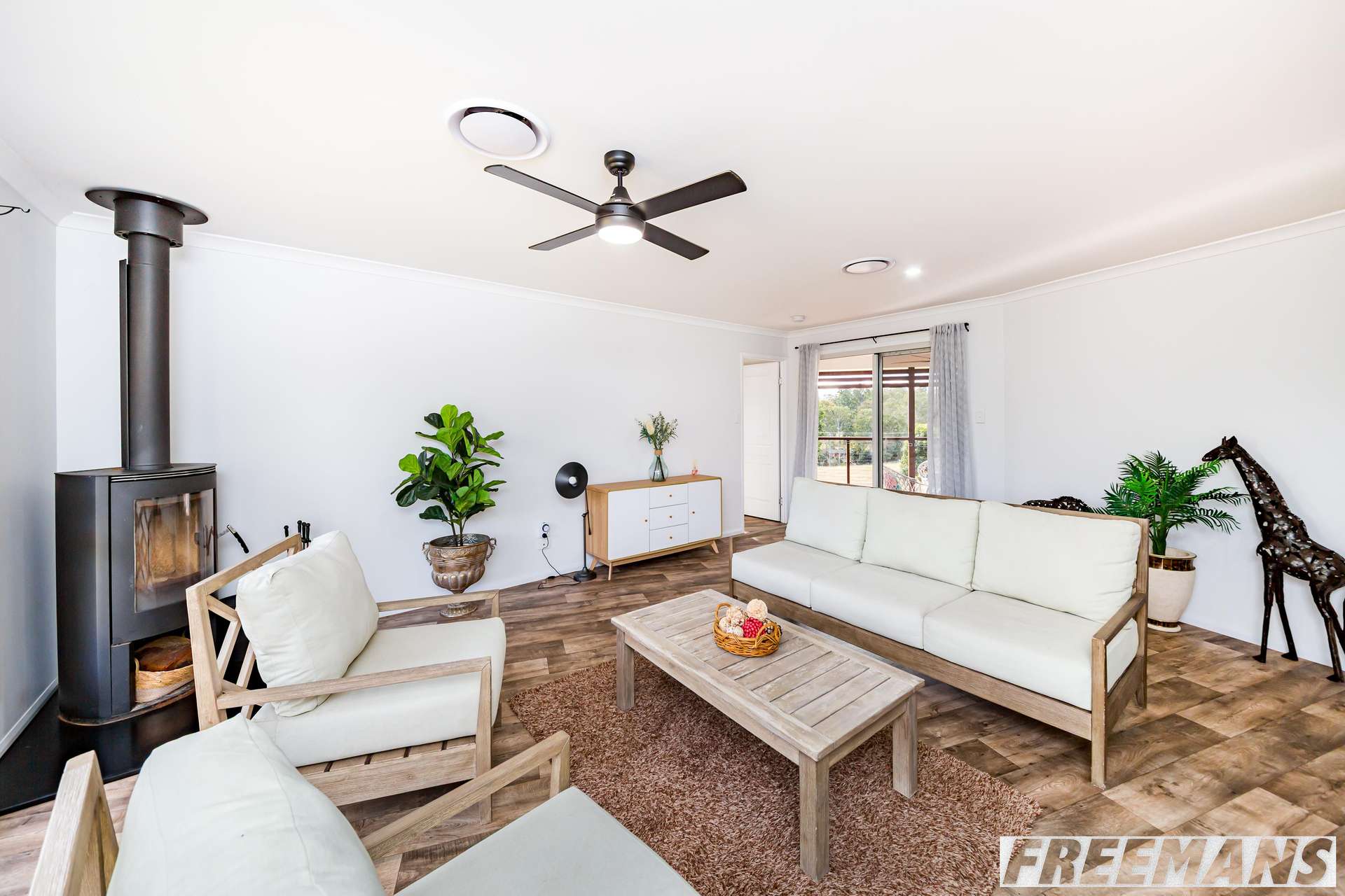 4 Goode Street, Nanango For Sale by Farmbuy.com - image 9