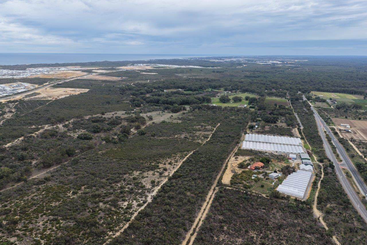 3049 Wanneroo Road, Carabooda For Sale by Farmbuy.com - image 6