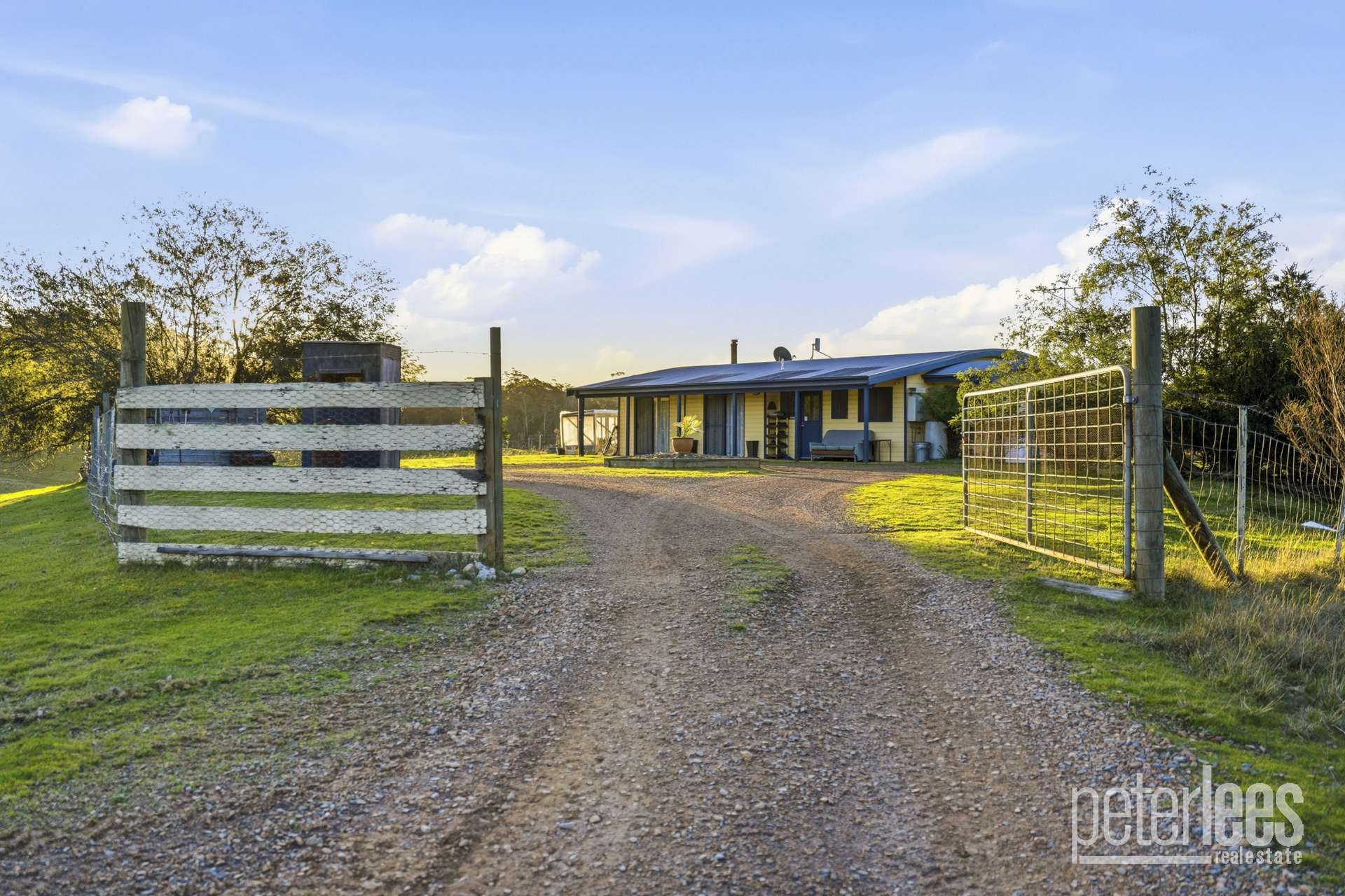 265 Medeas Cove Road, St Helens For Sale by Farmbuy.com - image 3