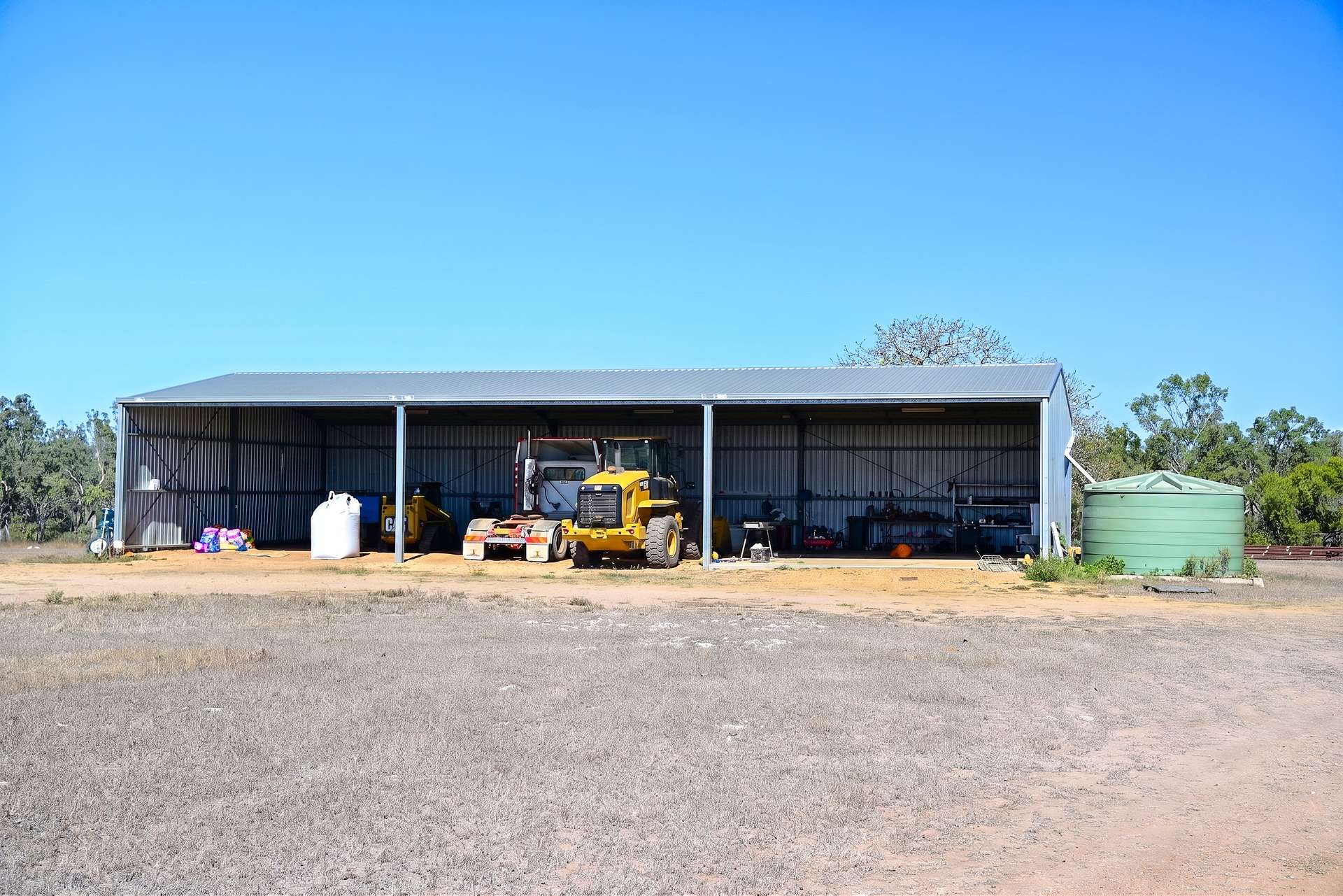 "Yatton" May Downs Road, Clarke Creek Auction by Farmbuy.com - image 19