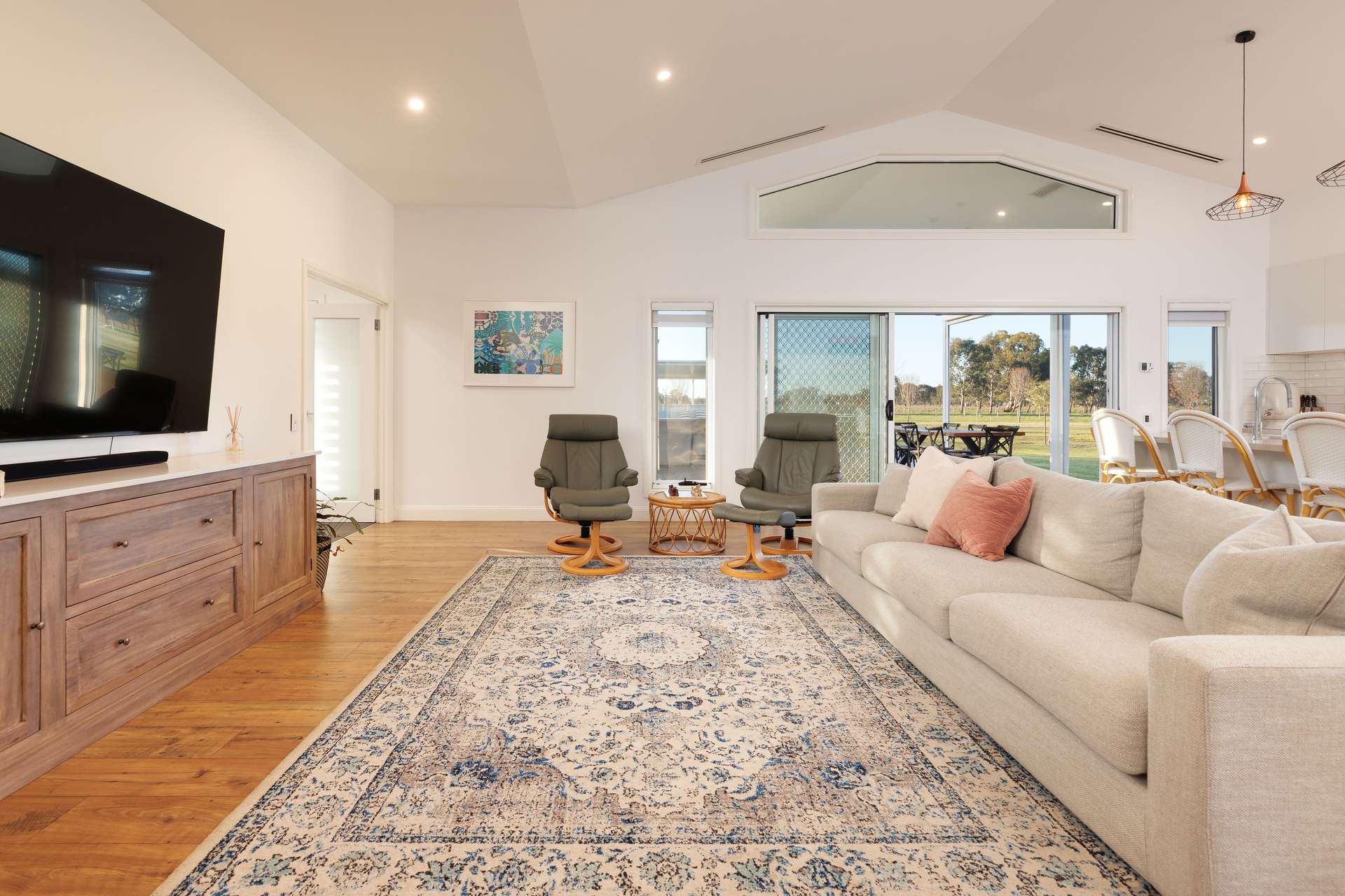 56 Delloro Road, Wangaratta South For Sale by Farmbuy.com - image 5