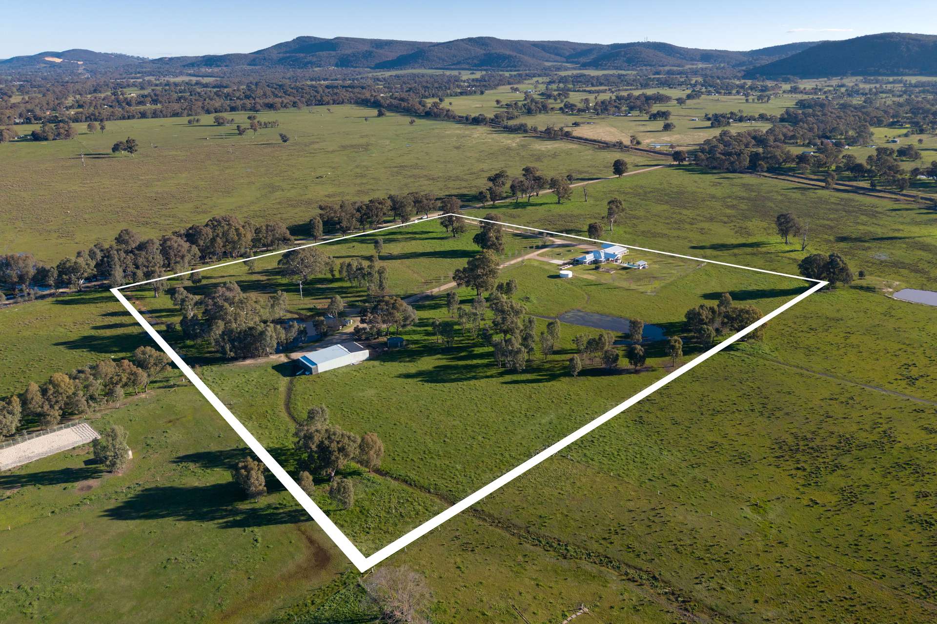 56 Delloro Road, Wangaratta South For Sale by Farmbuy.com - image 34