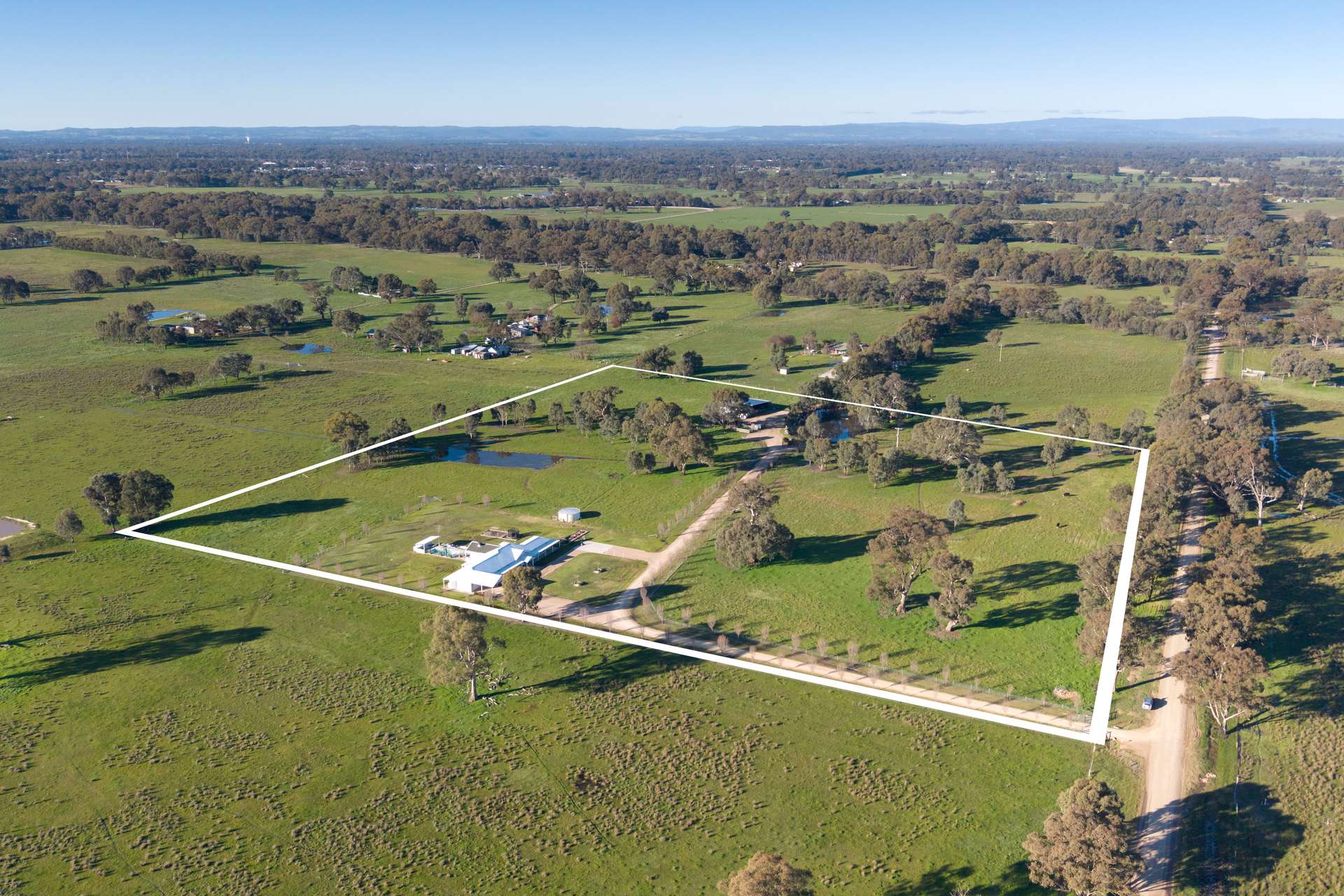 56 Delloro Road, Wangaratta South For Sale by Farmbuy.com - image 31