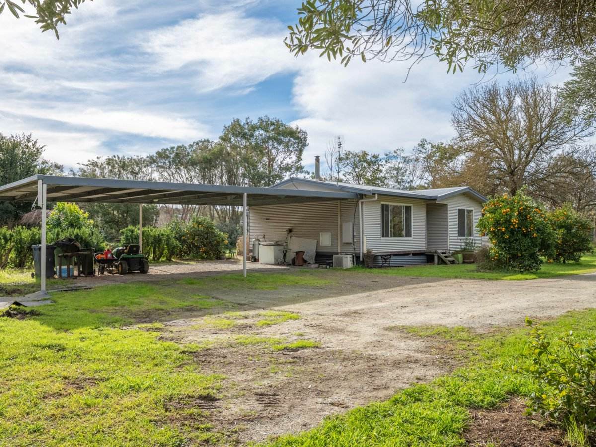 23 Murphys Lane, Bruthen For Sale by Farmbuy.com - image 16