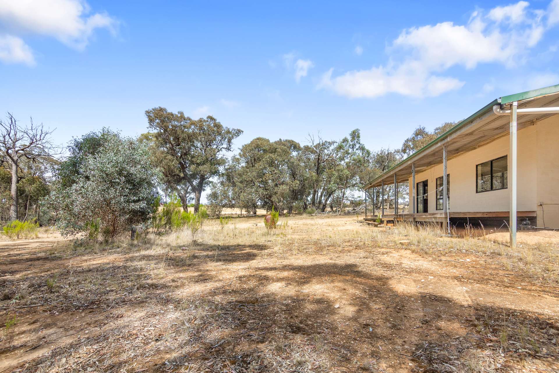 3 Deason Road, Stuart Mill For Sale by Farmbuy.com - image 13