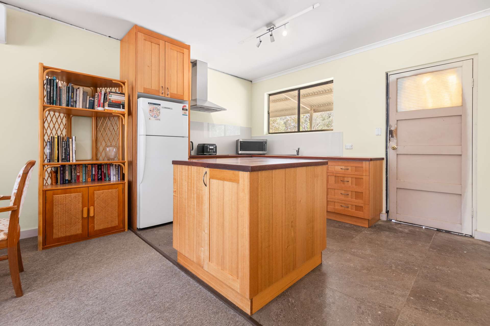 3 Deason Road, Stuart Mill For Sale by Farmbuy.com - image 5