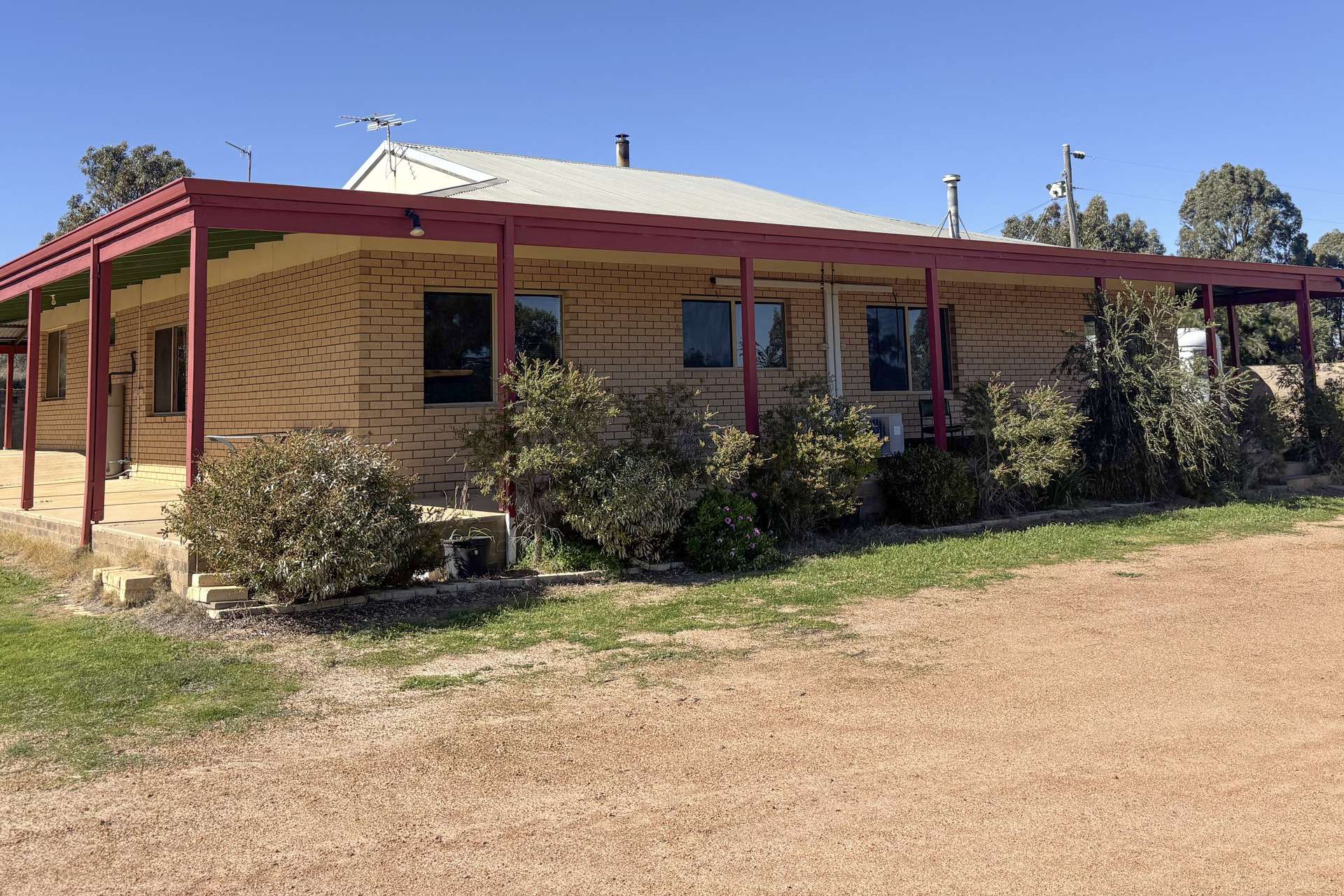 1321 Allanooka Springs Road, Mount Hill For Sale by Farmbuy.com - image 4