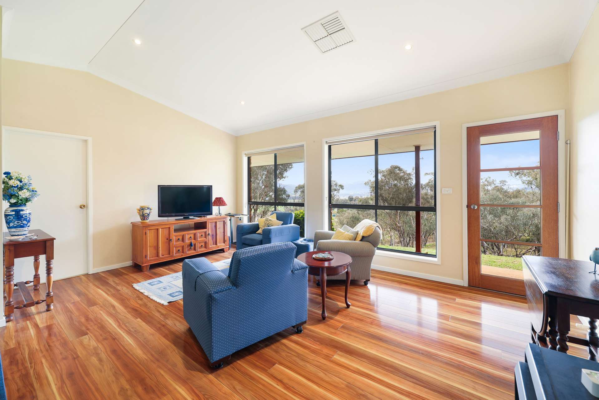 98 Tullamore Road, Tamworth Auction by Farmbuy.com - image 3