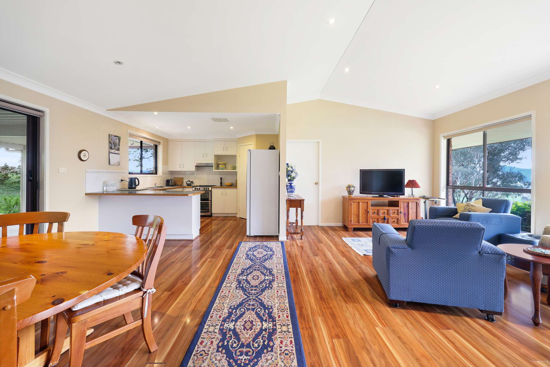 98 Tullamore Road, Tamworth Auction by Farmbuy.com - image 4