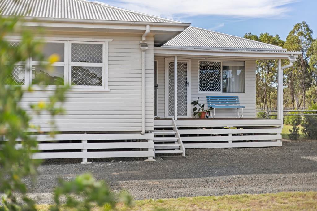 18 Rhode Court, Oakey QLD 4401