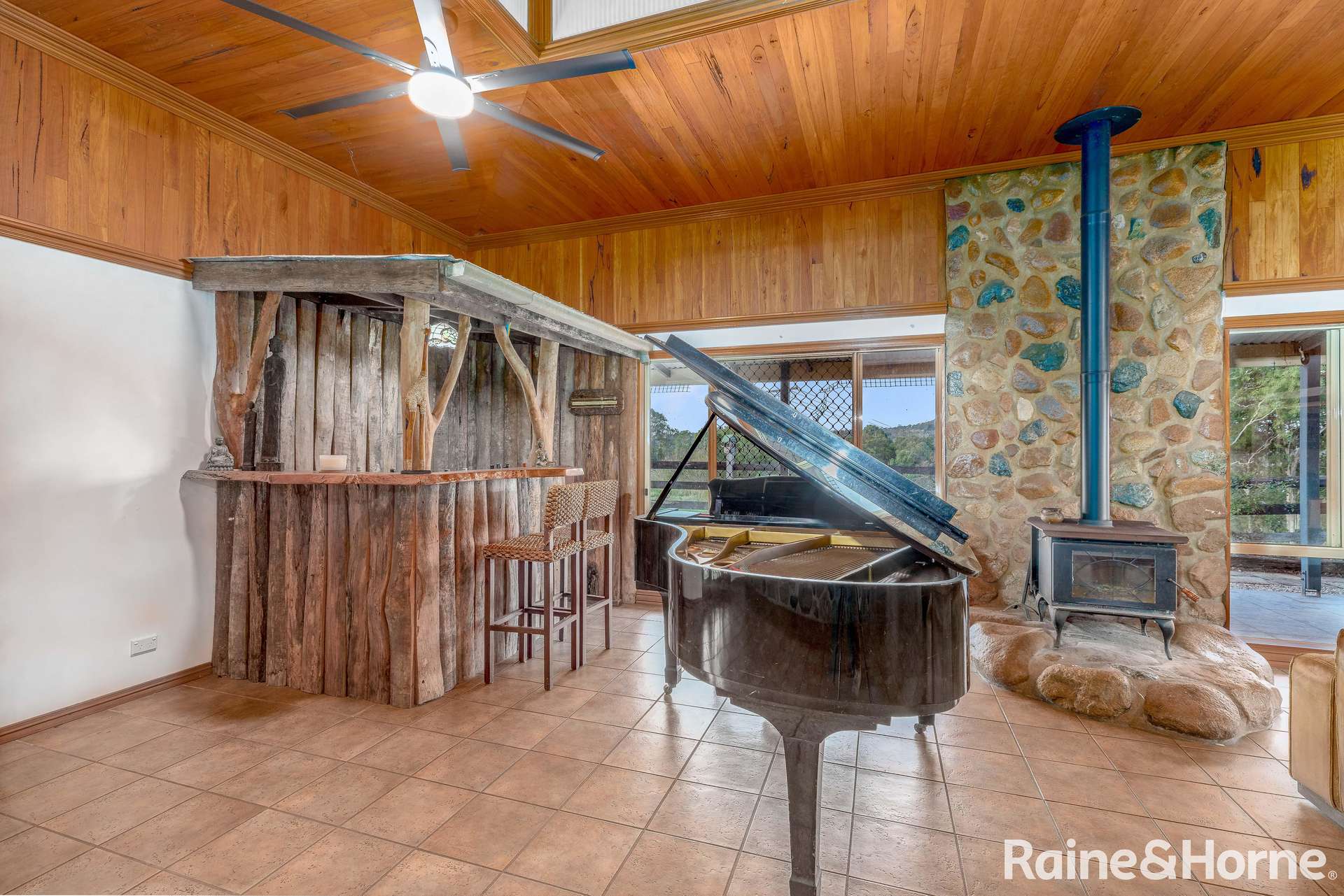 1 Frayne Road, Amamoor For Sale by Farmbuy.com - image 12