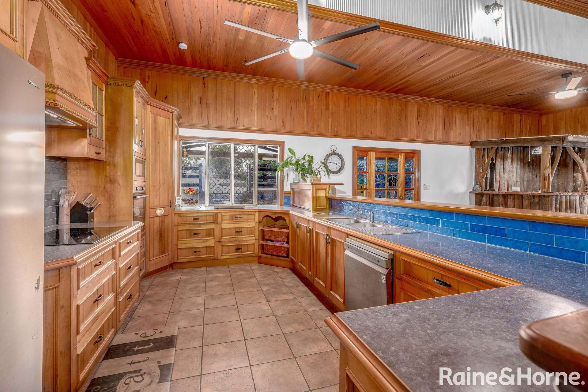 1 Frayne Road, Amamoor For Sale by Farmbuy.com - image 7