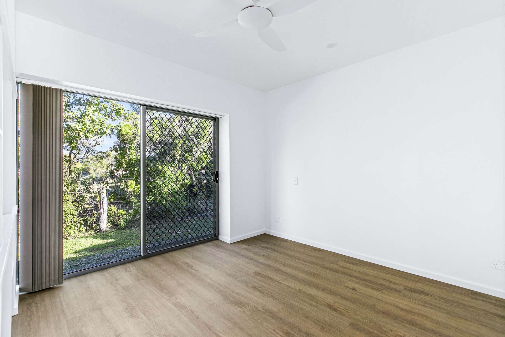 27-29 Orchid Avenue, Urangan For Sale by Farmbuy.com - image 30