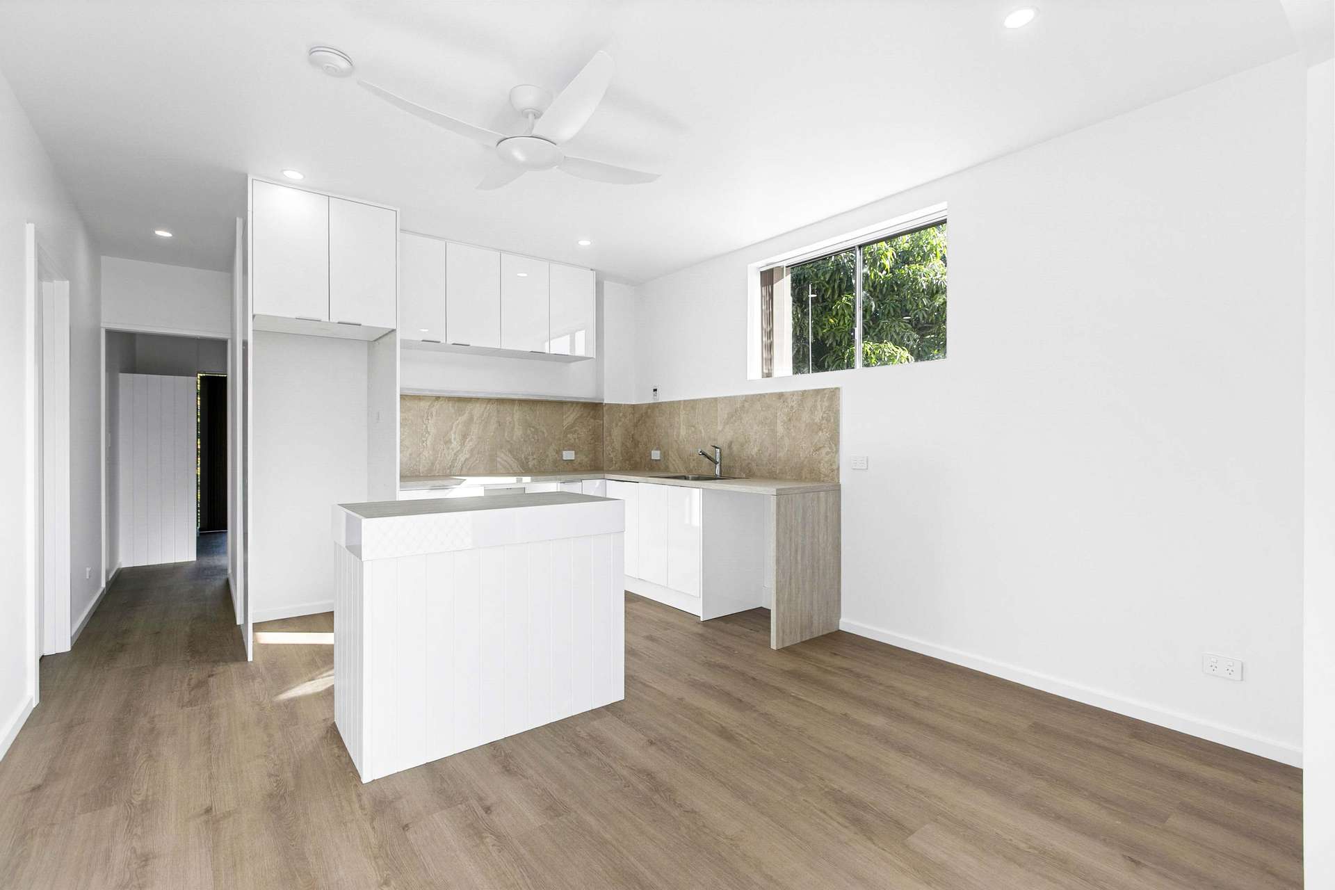 27-29 Orchid Avenue, Urangan For Sale by Farmbuy.com - image 28