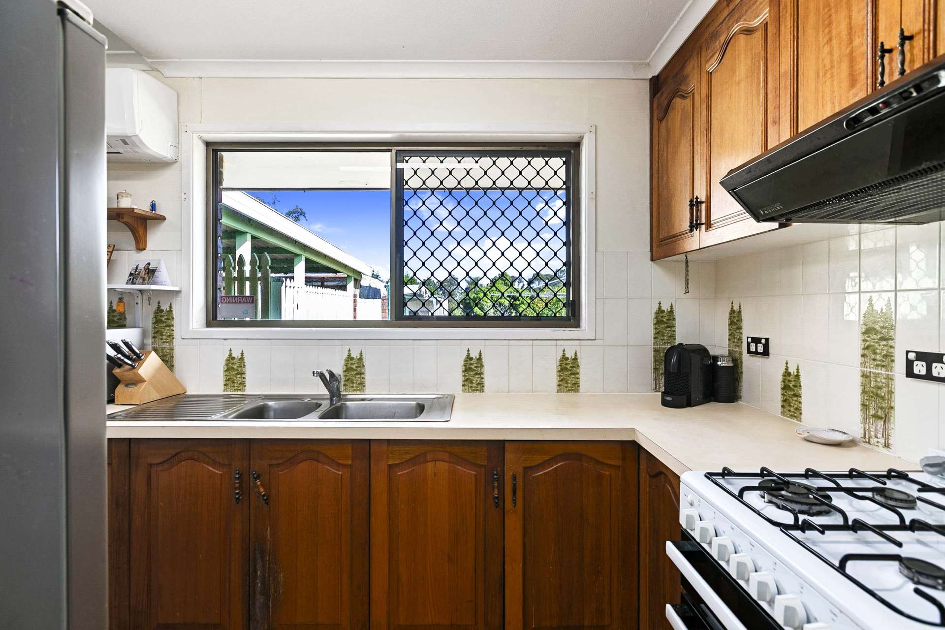 27-29 Orchid Avenue, Urangan For Sale by Farmbuy.com - image 16