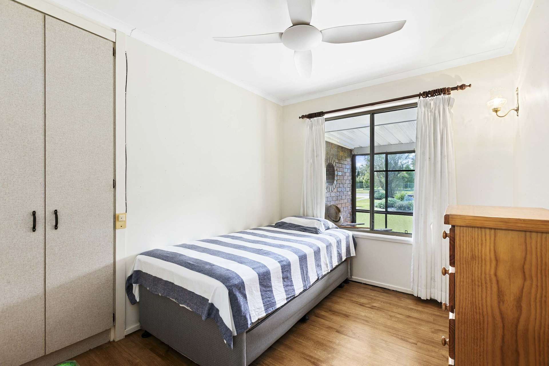 27-29 Orchid Avenue, Urangan For Sale by Farmbuy.com - image 10