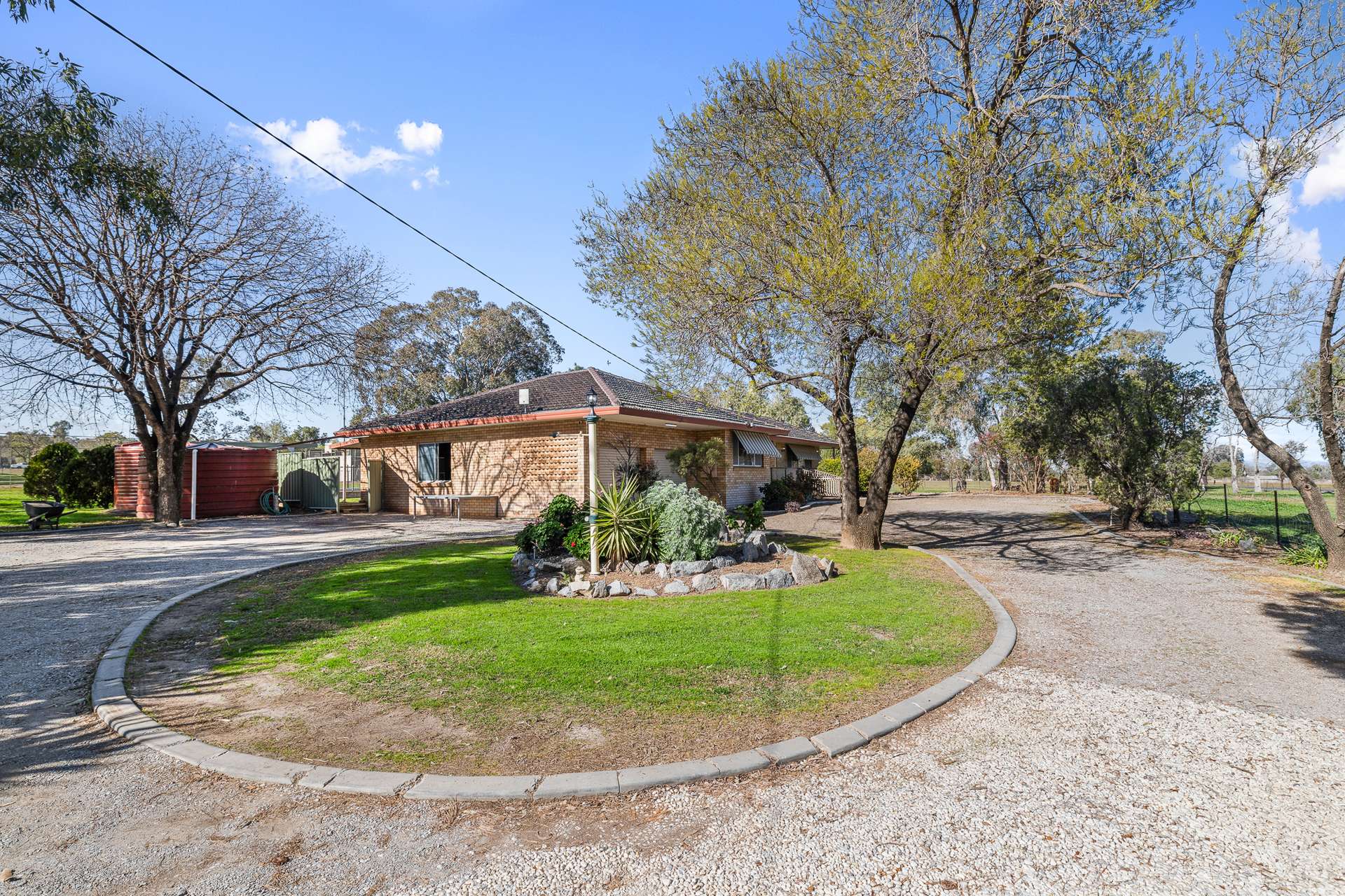 447 Bournes Lane, Tamworth For Sale by Farmbuy.com - image 2