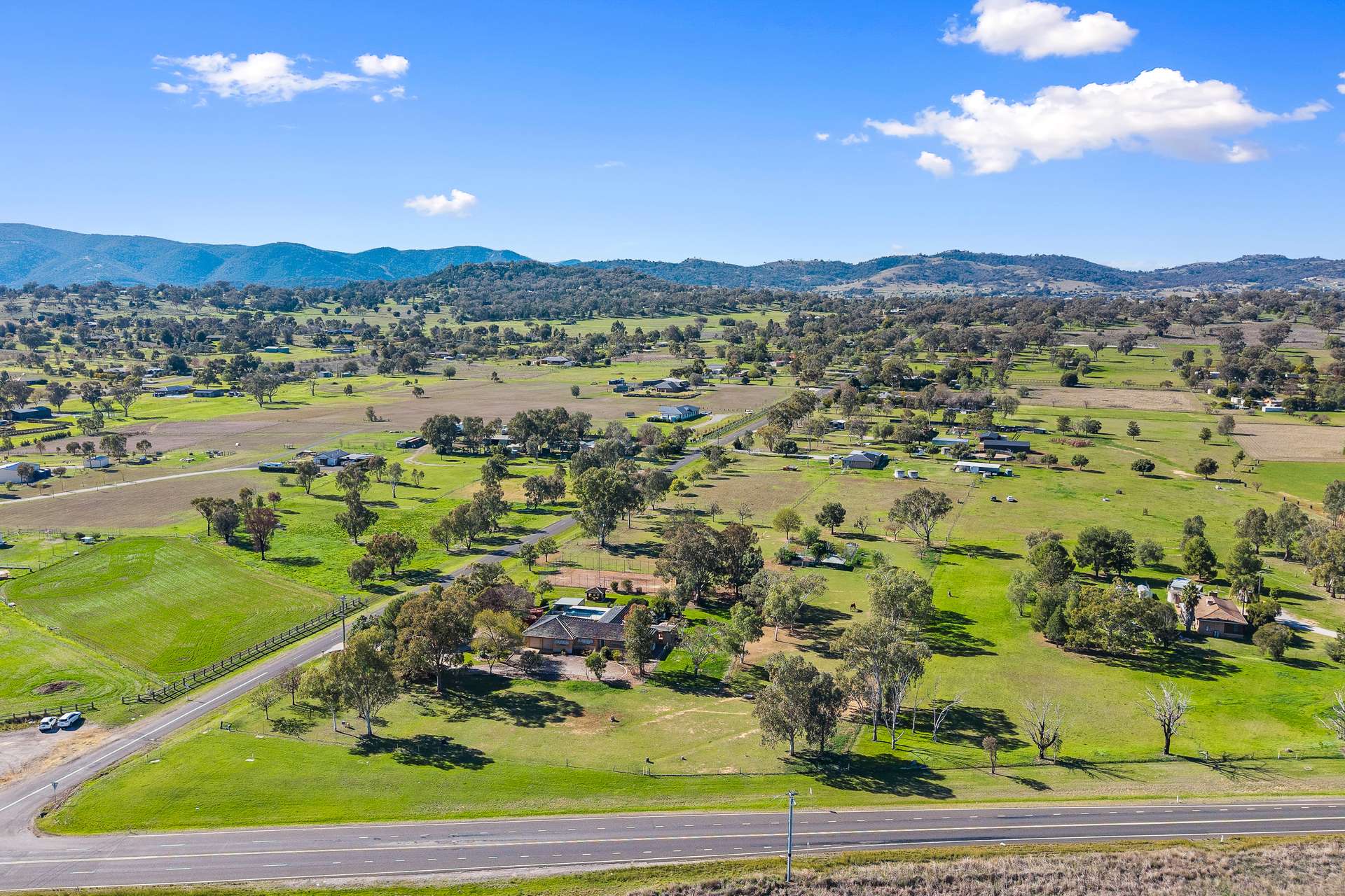 447 Bournes Lane, Tamworth For Sale by Farmbuy.com - image 21