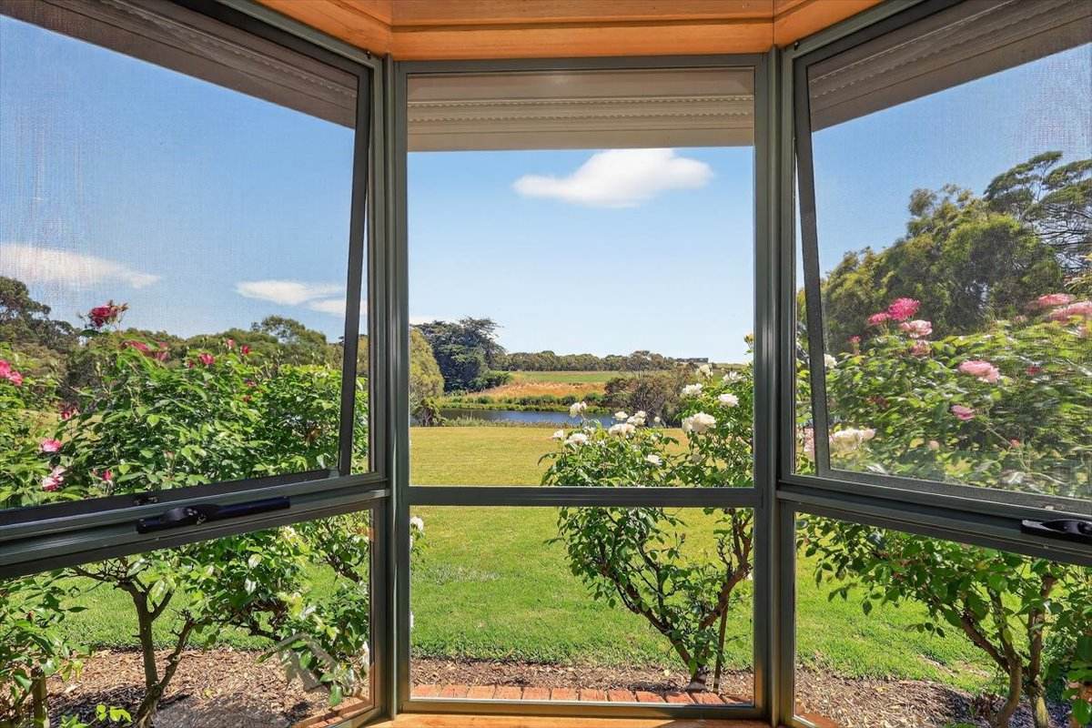 88 Smiths Lane, Allansford For Sale by Farmbuy.com - image 16