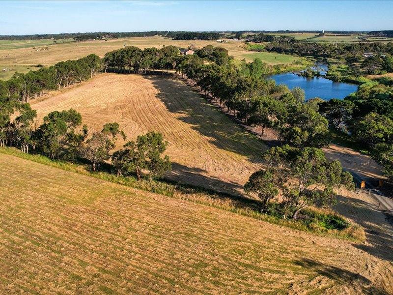 88 Smiths Lane, Allansford For Sale by Farmbuy.com - image 29