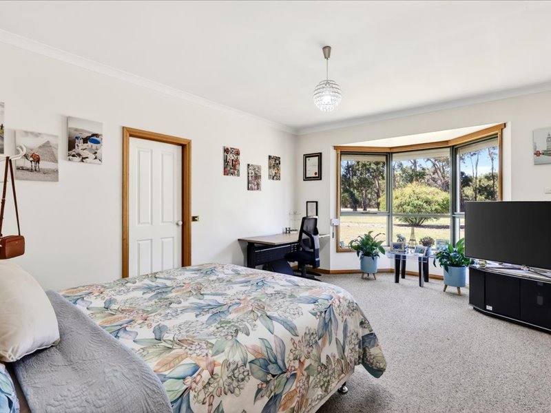 88 Smiths Lane, Allansford For Sale by Farmbuy.com - image 23